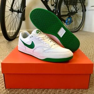 nike sb gts return white & pine green skate shoes